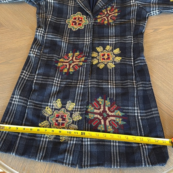 Relais Embroidered Wool Coat - Picture 15 of 16